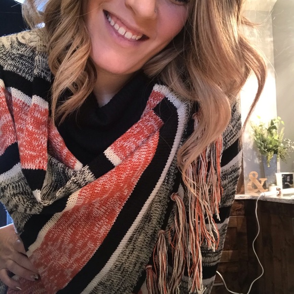 Orange red and black cardigan! - Picture 4 of 6